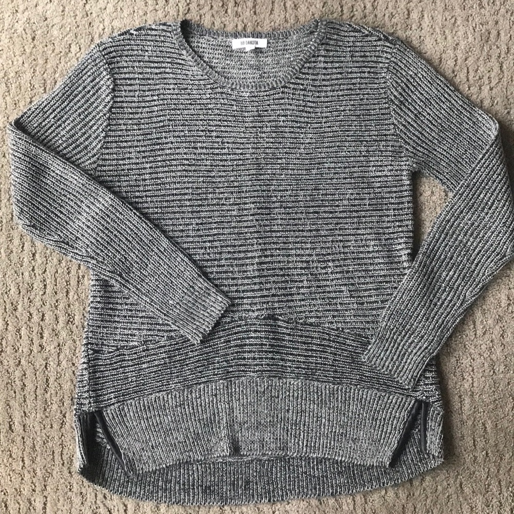 BB Dakota Sweater